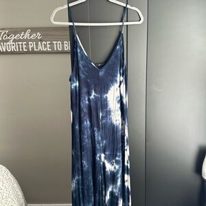 Tie-dyed brand is Saint 21 large jumper